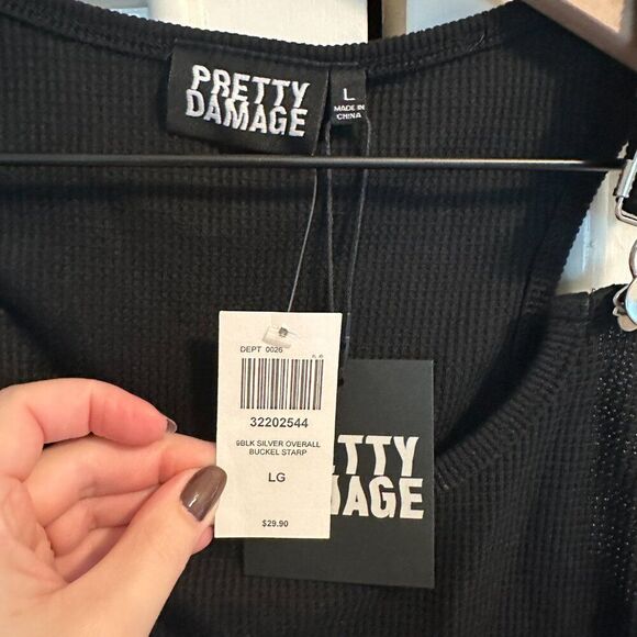 NWT Hot Topic Tank - Picture 2 of 4